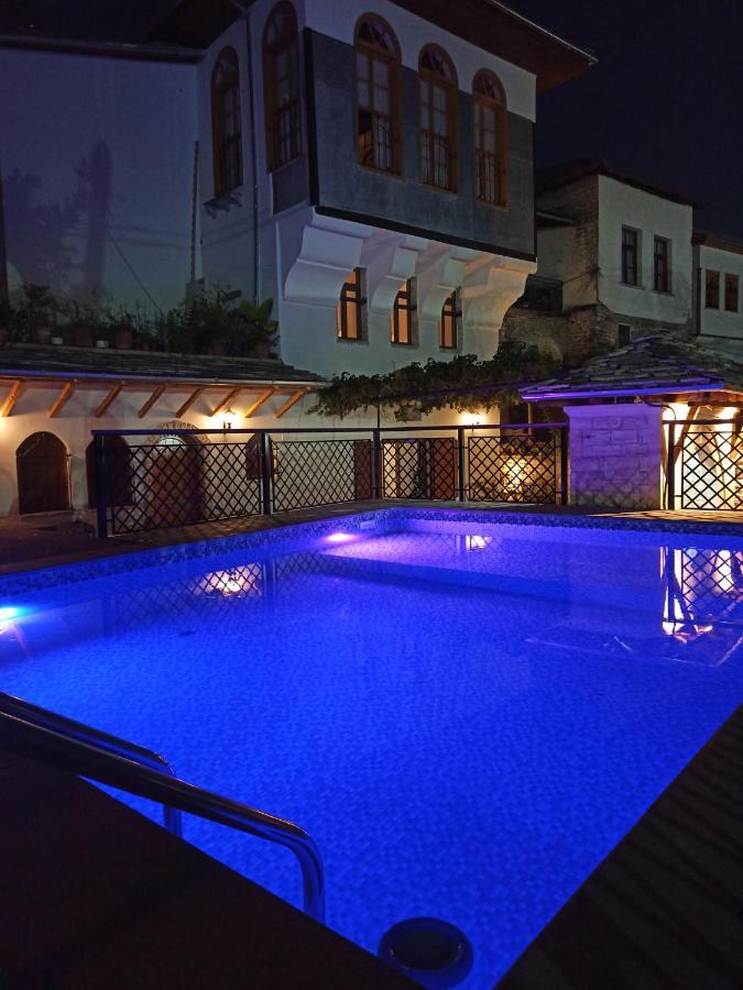 Boutique Hotel Praga Gjirokaster Ngoại thất bức ảnh