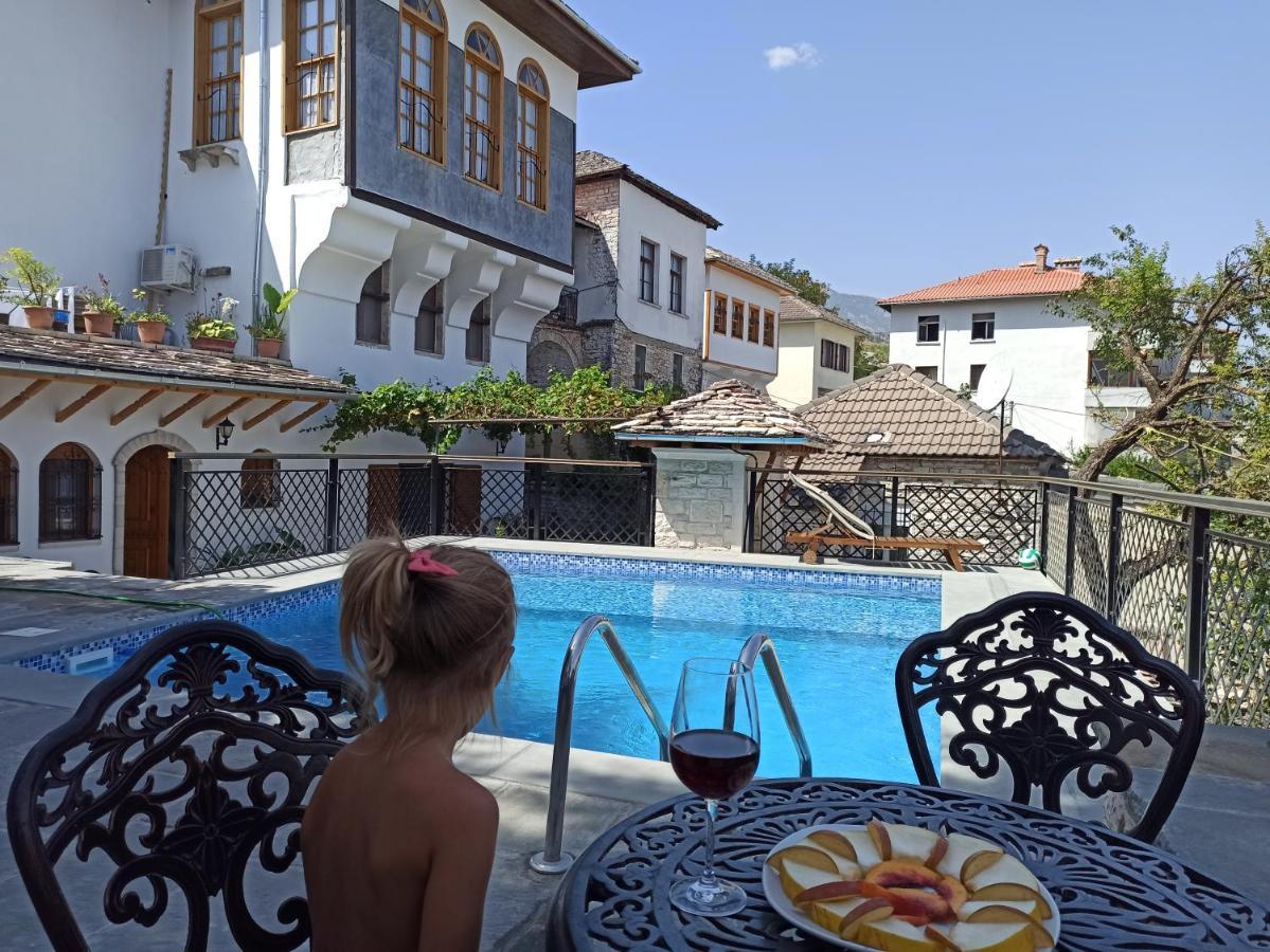 Boutique Hotel Praga Gjirokaster Ngoại thất bức ảnh