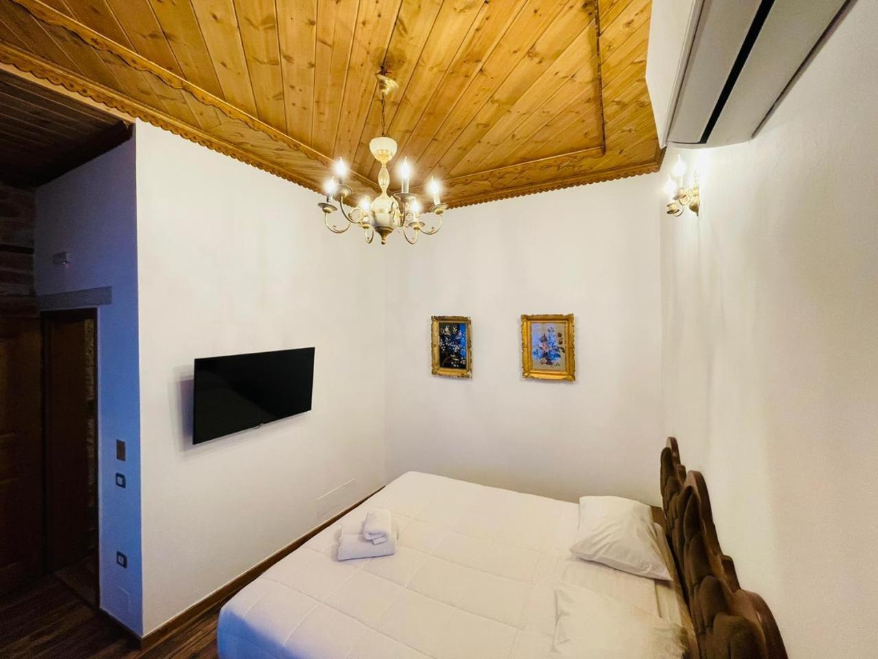 Boutique Hotel Praga Gjirokaster Phòng bức ảnh