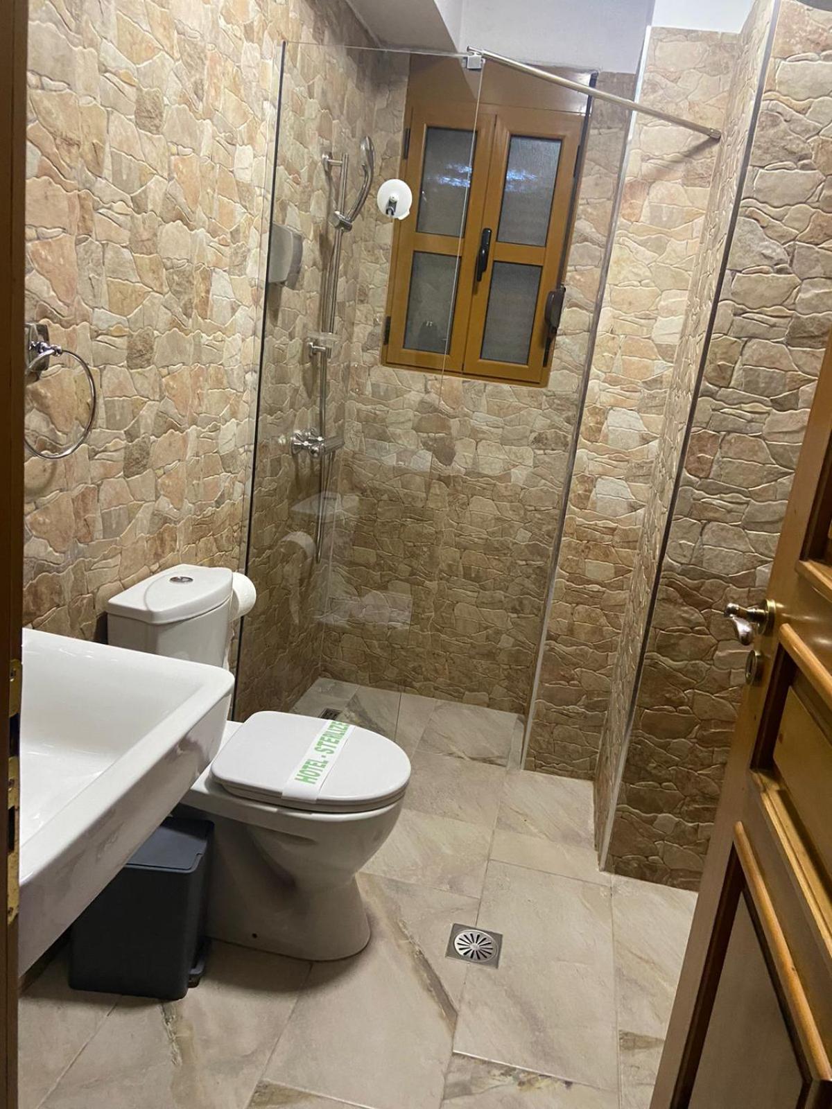 Boutique Hotel Praga Gjirokaster Ngoại thất bức ảnh